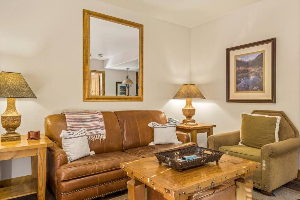 Blue Collar Boutique: Affordable Adventure Telluride Exterior foto